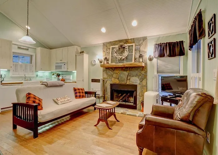 Linville River Cottage - Steps Away From The Banks