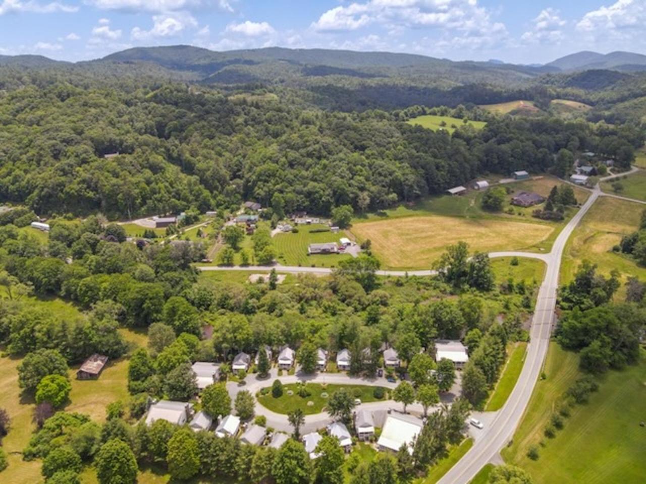Holiday home Linville River - Steps Away From The Banks *